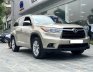 Toyota Highlander 2016 - Bán xe Toyota Highlander LE 2.7 2016, màu vàng, nhập Mỹ, LH 0945.39.2468