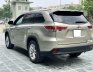 Toyota Highlander 2016 - Bán xe Toyota Highlander LE 2.7 2016, màu vàng, nhập Mỹ, LH 0945.39.2468