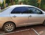 Toyota Yaris 2010 - Bán Toyota Yaris đời 2010, màu bạc, xe nhập 