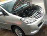 Toyota Innova 2011 - Bán Toyota Innova năm sản xuất 2011, màu bạc số sàn, 385tr xe còn mới lắm