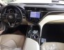 Toyota Camry 2.5Q 2020 - Cần bán gấp Toyota Camry 2.5Q năm 2020, màu trắng, giá tốt nhất 