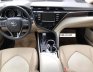 Toyota Camry 2.0G 2020 - Cần bán gấp Toyota Camry 2.0G đời 2020, màu đen, xe nhập 