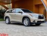 Toyota Highlander 2016 - Xe chính chủ bán Toyota Highlander LE 2.7L 2016 màu vàng cát, nội thất kem, nhập khẩu