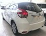 Toyota Yaris 2014 - Cần bán gấp Toyota Yaris sản xuất năm 2014, màu trắng, nhập khẩu nguyên chiếc