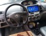 Toyota Vios 2005 - Cần bán lại xe Toyota Vios năm 2005, màu bạc xe gia đình, giá tốt