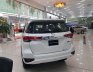 Toyota Fortuner 2019 - Bán xe Toyota Fortuner AT sản xuất năm 2019, màu trắng