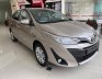 Toyota Vios 2020 - Bán Toyota Vios E MT số sàn đời 2020, màu vàng, giá tốt