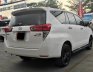 Toyota Innova V 2016 - Bán xe Toyota Innova V năm 2016, màu trắng, số tự động giá cạnh tranh