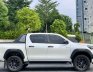 Toyota Hilux   2.8L 4x4 AT 2020 - Bán Toyota Hilux 2.8L 4x4 AT đời 2020, màu trắng, xe nhập còn mới, giá 890tr