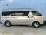 Toyota Hiace  MT   2016 - Bán Toyota Hiace MT sản xuất năm 2016, màu bạc, nhập khẩu nguyên chiếc