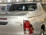 Toyota Hilux 2016 - Bán Toyota Hilux sản xuất 2016, màu xám, xe nhập, giá cạnh tranh