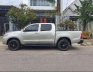 Toyota Hilux 2011 - Bán Toyota Hilux đời 2011, màu bạc, giá chỉ 368 triệu