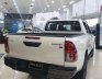 Toyota Hilux 2021 - Toyota Nam Định bán Toyota Hilux 2021 bản MT, chỉ 160tr nhận xe, ưu đãi lớn, trả góp tối đa 80%, lãi cực thấp