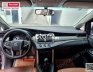 Toyota Innova 2.0E MT 2018 - Bán Toyota Innova 2.0E MT năm 2018, màu đồng ánh kim