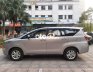 Toyota Innova 2.0E 2017 - Bán xe Toyota Innova 2.0E năm 2017, màu bạc, số sàn