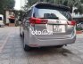 Toyota Innova 2.0E 2017 - Bán xe Toyota Innova 2.0E năm 2017, màu bạc, số sàn
