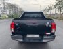 Toyota Hilux 2020 - Cần bán lại xe Toyota Hilux E năm sản xuất 2020, màu đen số tự động