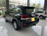 Bán chiếc xe Toyota Landcruiser VX 4.6V8 màu Đen, xe sản xuất cuối năm 2016 đăng ký 2017
