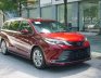 Toyota Sienna 2022 - Xe màu đỏ