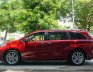 Toyota Sienna 2022 - Xe màu đỏ