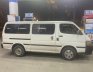 Toyota Hiace 2001 - Cần bán xe màu trắng