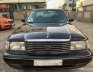 Toyota Crown 1993 - Cần bán xe màu đen, giá 140tr