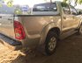 Toyota Hilux 2010 - xe màu bạc, 325tr