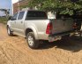Toyota Hilux 2010 - xe màu bạc, 325tr
