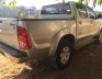 Toyota Hilux 2010 - xe màu bạc, 325tr