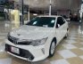 Toyota Camry 2016 - Xe màu trắng