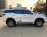 Toyota Fortuner 2022 - Máy xăng 2 cầu lăn bánh 12/2022, lướt 941km rẻ hơn xe mới 250tr