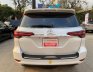 Toyota Fortuner 2022 - Máy xăng 2 cầu lăn bánh 12/2022, lướt 941km rẻ hơn xe mới 250tr