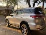 Toyota Fortuner 2020 - Màu bạc giá cạnh tranh