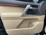 Toyota Land Cruiser 2015 - Cần bán xe nhập giá 2 tỷ 990tr