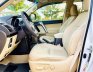 Toyota Land Cruiser Prado 2017 - Bán xe trắng kem xe siêu đẹp, bảo dưỡng hãng bao check
