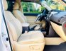Toyota Land Cruiser Prado 2017 - Bán xe trắng kem xe siêu đẹp, bảo dưỡng hãng bao check