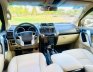 Toyota Land Cruiser Prado 2017 - Bán xe trắng kem xe siêu đẹp, bảo dưỡng hãng bao check