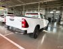 Toyota Hilux 2023 - Màu trắng giao ngay