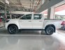 Toyota Hilux 2023 - Màu trắng giao ngay