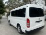 Toyota Hiace 2011 - Xe đẹp, vẫn chở khách bình thường