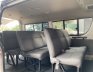 Toyota Hiace 2011 - Xe đẹp, vẫn chở khách bình thường