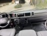 Toyota Hiace 2011 - Xe đẹp, vẫn chở khách bình thường