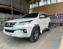 Toyota Fortuner Xe  2.7V 2017 màu trắng ngoc trai 2017 - Xe Fortuner 2.7V 2017 màu trắng ngoc trai