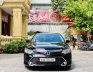 Toyota Camry 2017 - Màu đen, giá 609 triệu