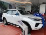 Toyota Fortuner 2023 - Xe có sẵn tại đại lý - chỉ còn 1 chiếc giao ngay