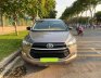 Toyota Innova 2.0G 2019 - Bán xe TOYOTA INNOVA 2019 số sàn, màu xám xe mua từ hàng ra