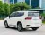 Toyota Land Cruiser 2022 - Toyota Land Cruiser LC300 sản xuất 2022 màu Trắng nội thất Kem siêu hót