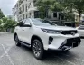 Toyota Fortuner legender 4x2 AT 2021 - Cần bán Toyota Fortuner legender 4x2 AT đời 2021, màu trắng, giá 985tr