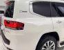 Toyota Land Cruiser LC300 2024 - Toyota Land Cruiser LC300 Trắng 2024 lướt có 8 nghìn km, Xe đã lên full đồ Trung Đông