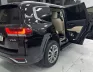 Toyota Land Cruiser lc300 2024 - Land Cruisrer LC300 Đen nt kem đăng ký cuối 2024 xe mới đi có 8 Nghìn Km